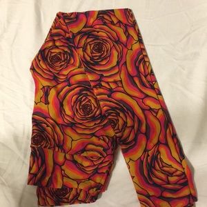 Lularoe OS buttery legging